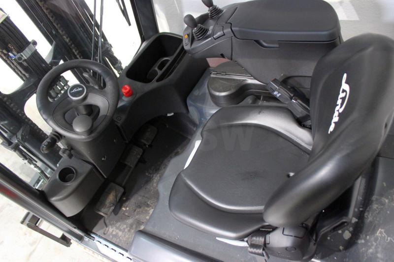 Linde E 16 EVO 386-02 - Chariot élévateur électrique: photos 4 Linde E 16 EVO 386-02 - Chariot élévateur électrique: photos 4