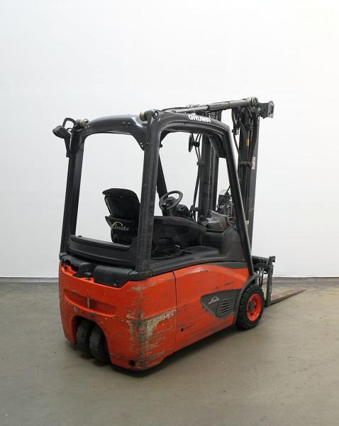Linde E 16 EVO 386-02 - Chariot élévateur électrique: photos 2 Linde E 16 EVO 386-02 - Chariot élévateur électrique: photos 2