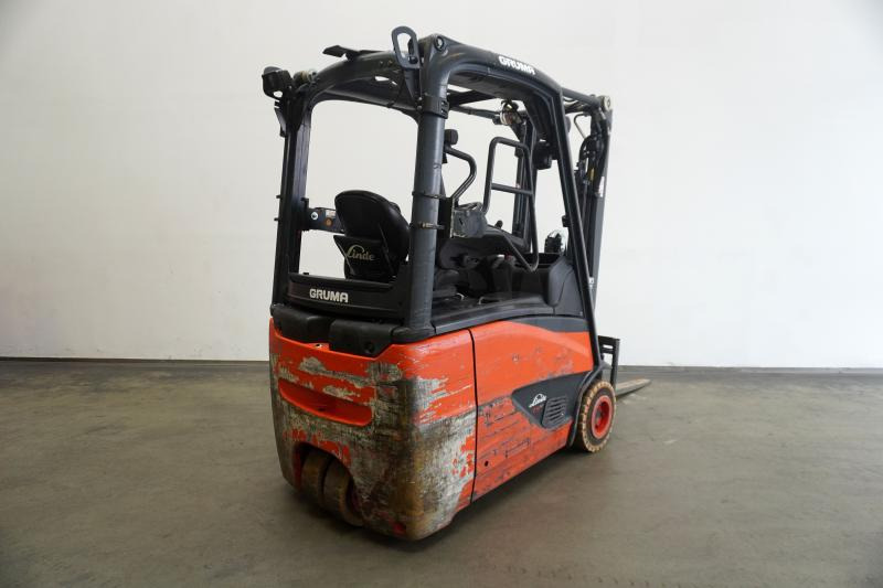 Linde E 16 H EVO 386-02 - Chariot élévateur électrique: photos 2 Linde E 16 H EVO 386-02 - Chariot élévateur électrique: photos 2