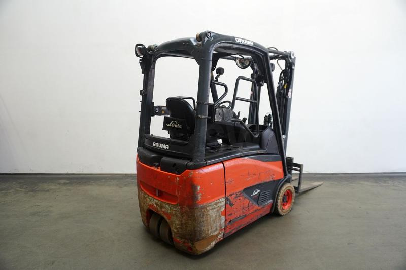 Linde E 16 H EVO 386-02 - Chariot élévateur électrique: photos 2 Linde E 16 H EVO 386-02 - Chariot élévateur électrique: photos 2