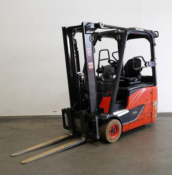 Linde E 16 H EVO 386-02 - Chariot élévateur électrique: photos 1 Linde E 16 H EVO 386-02 - Chariot élévateur électrique: photos 1