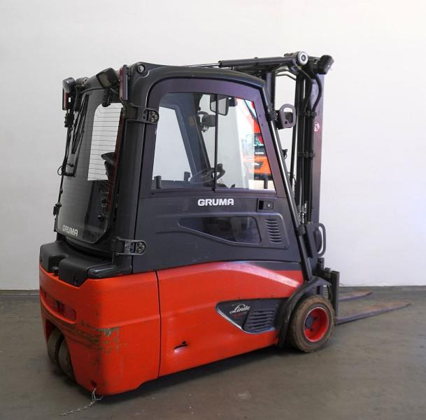 Linde E 18 L EVO 386-02 - Chariot élévateur électrique: photos 2 Linde E 18 L EVO 386-02 - Chariot élévateur électrique: photos 2