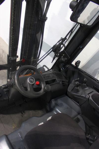 Linde E 18 L EVO 386-02 - Chariot élévateur électrique: photos 5 Linde E 18 L EVO 386-02 - Chariot élévateur électrique: photos 5