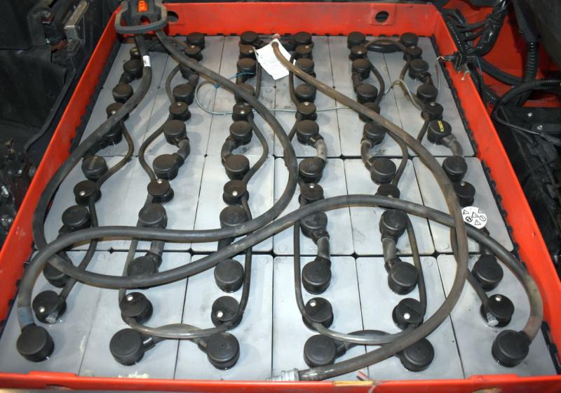 Linde E 20 L EVO 386-02 - Chariot élévateur électrique: photos 5 Linde E 20 L EVO 386-02 - Chariot élévateur électrique: photos 5