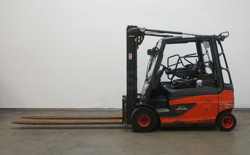 Linde E 25 L 387 - Chariot élévateur électrique: photos 4 Linde E 25 L 387 - Chariot élévateur électrique: photos 4