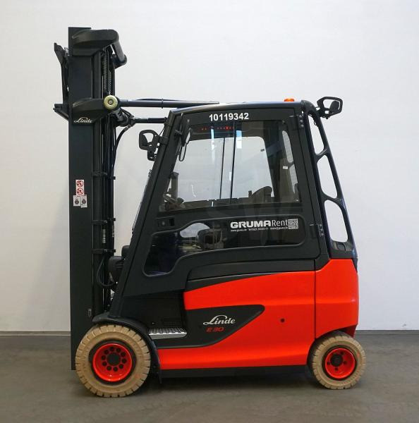 Linde E 30/600 HL 387 - Chariot élévateur électrique: photos 4 Linde E 30/600 HL 387 - Chariot élévateur électrique: photos 4