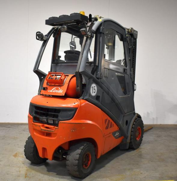 Linde H 25 T/600 EVO 393-02 - Chariot élévateur à gaz: photos 2 Linde H 25 T/600 EVO 393-02 - Chariot élévateur à gaz: photos 2
