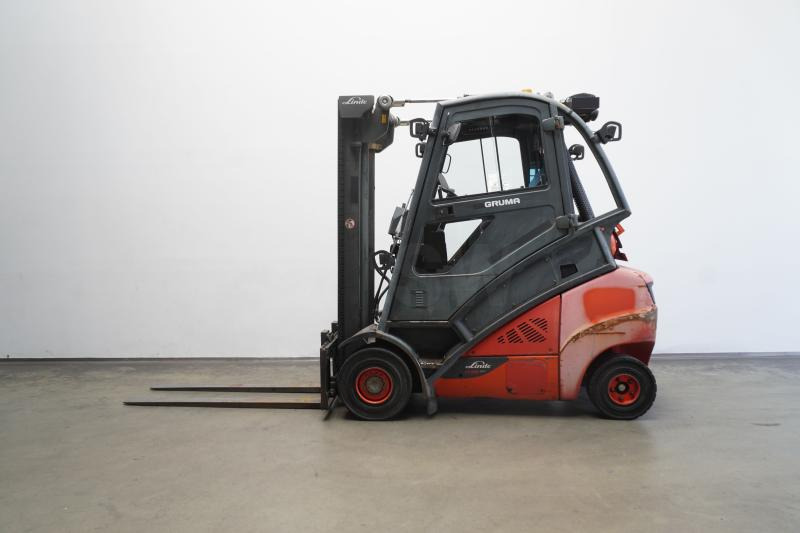 Linde H 35 T EVO 393-02 - Chariot élévateur à gaz: photos 4 Linde H 35 T EVO 393-02 - Chariot élévateur à gaz: photos 4