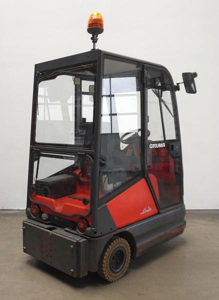 Linde P 60 Z 126 - Chariot tracteur: photos 2 Linde P 60 Z 126 - Chariot tracteur: photos 2