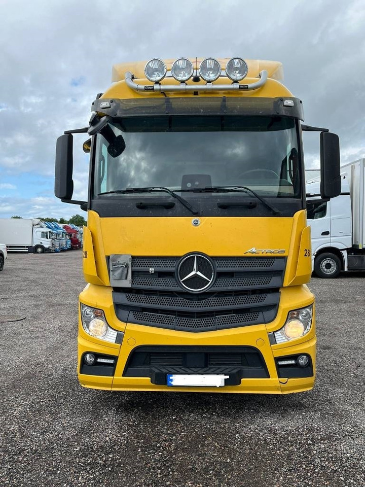 Mercedes-Benz 2548 SERIE NR 7342 - Camion porte-conteneur/ Caisse mobile: photos 3 Mercedes-Benz 2548 SERIE NR 7342 - Camion porte-conteneur/ Caisse mobile: photos 3