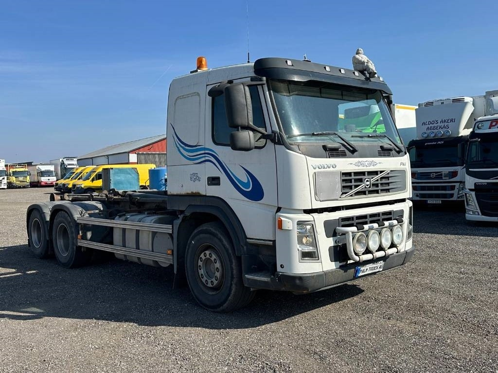 Volvo FM 440 6*2 25712 - Camion ampliroll: photos 2 Volvo FM 440 6*2 25712 - Camion ampliroll: photos 2