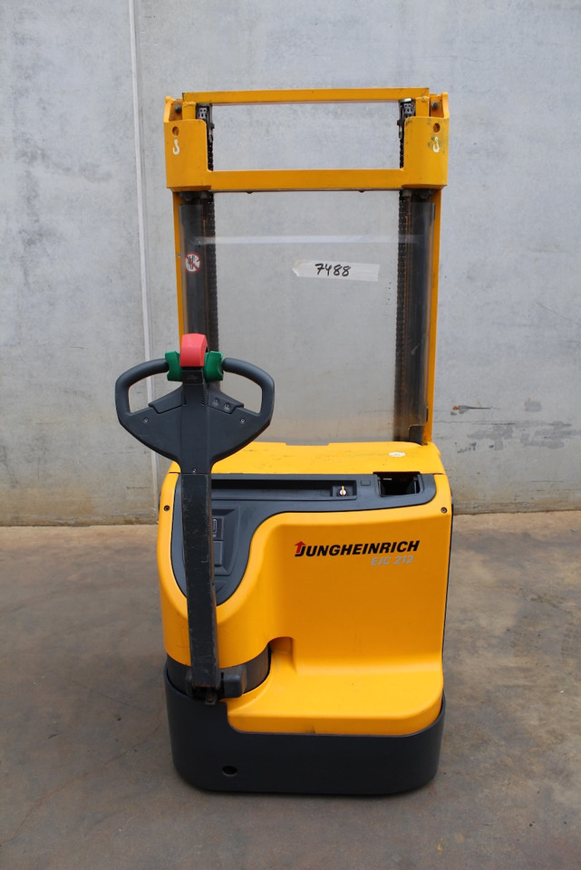 Jungheinrich EJC 212 330 ZT - Gerbeur: photos 5 Jungheinrich EJC 212 330 ZT - Gerbeur: photos 5