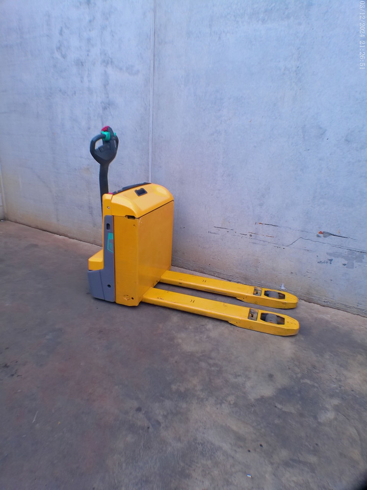 Jungheinrich EJE 118 LI-ION - Transpalette: photos 4 Jungheinrich EJE 118 LI-ION - Transpalette: photos 4