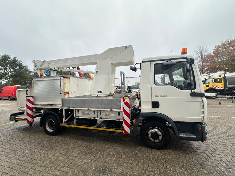 BISON Palfinger TKA 17 - Camion avec nacelle: photos 5 BISON Palfinger TKA 17 - Camion avec nacelle: photos 5