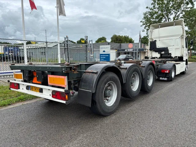 Pacton Containerchassis 20/30ft 2 lift axles ADR TuV 09-2025 - Semi-remorque porte-conteneur/ Caisse mobile: photos 4 Pacton Containerchassis 20/30ft 2 lift axles ADR TuV 09-2025 - Semi-remorque porte-conteneur/ Caisse mobile: photos 4