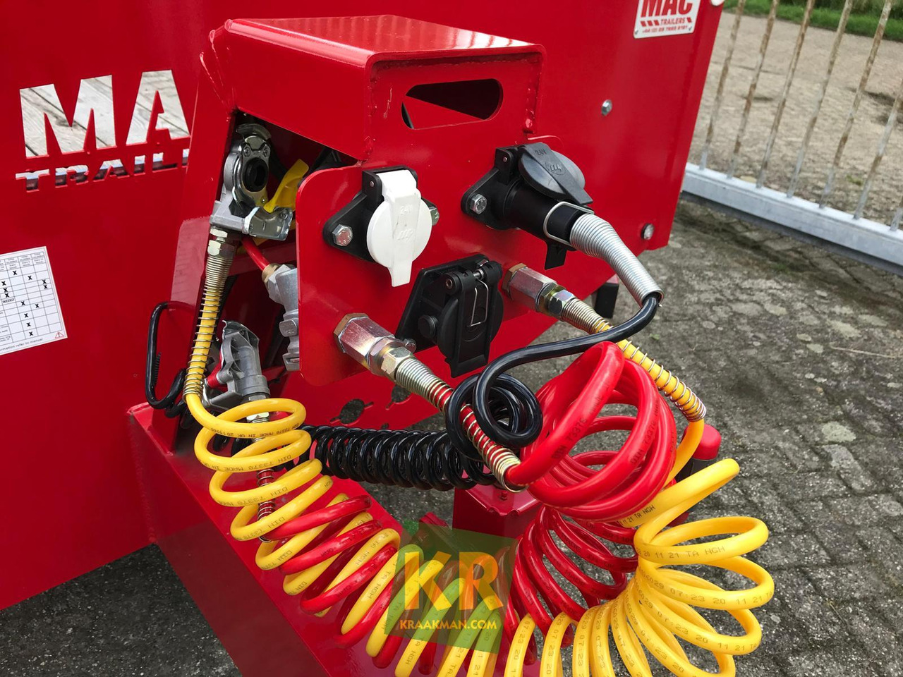 16 PREMIUM MAC Trailers - Remorque porte-engin surbaissée: photos 2 16 PREMIUM MAC Trailers - Remorque porte-engin surbaissée: photos 2