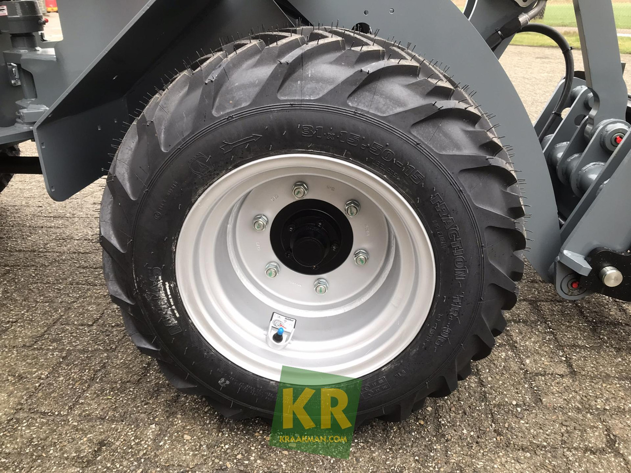 Valet de ferme neuf G2700E Giant: photos 8
