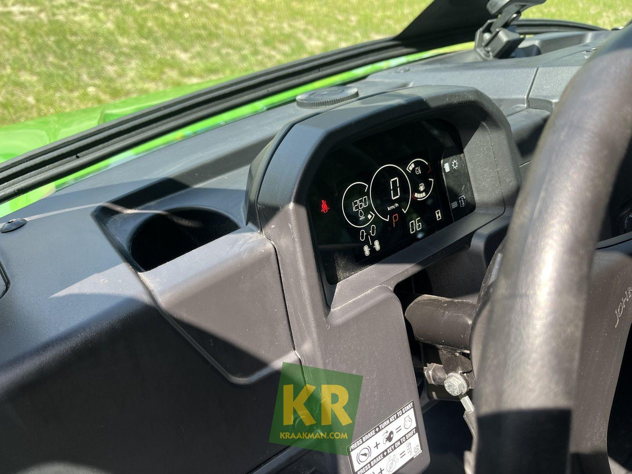 John Deere XUV875M - Quadricycle: photos 2 John Deere XUV875M - Quadricycle: photos 2