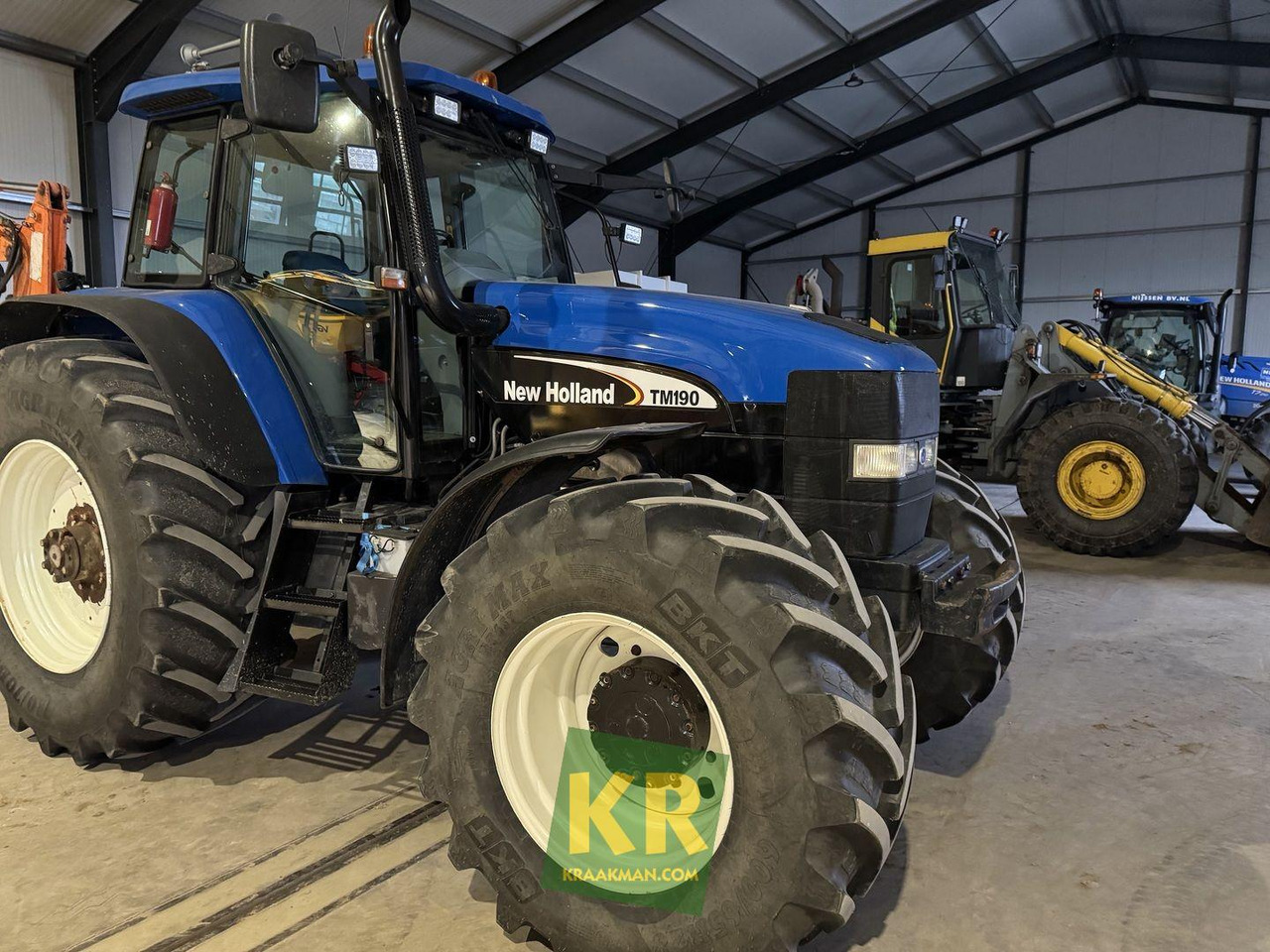 New Holland TM190 - Tracteur agricole: photos 1 New Holland TM190 - Tracteur agricole: photos 1