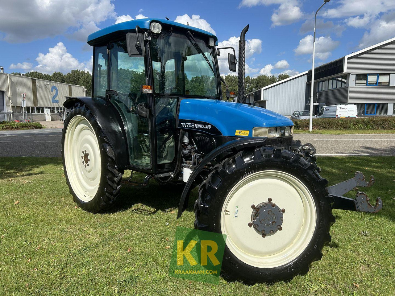New Holland TN75S - Tracteur agricole: photos 1 New Holland TN75S - Tracteur agricole: photos 1