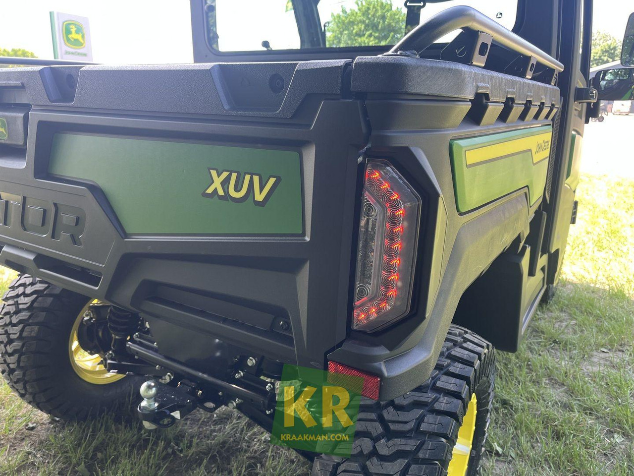 XUV875M John Deere - Quadricycle: photos 1 XUV875M John Deere - Quadricycle: photos 1