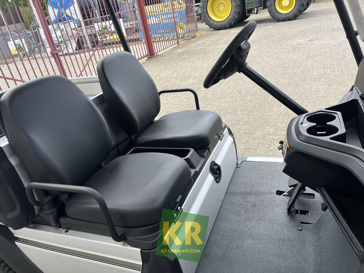 Yamaha UMX 2AC - Voiturette de golf: photos 1 Yamaha UMX 2AC - Voiturette de golf: photos 1