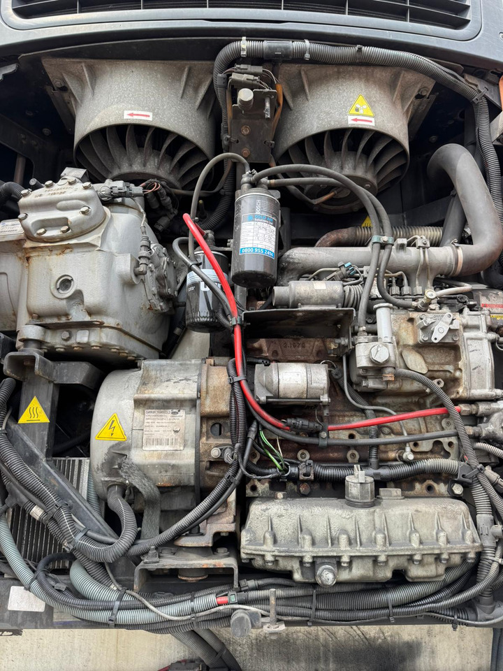 Gray and Adams 2012 Vector 1850 MT – 4832 - Semi-remorque frigorifique: photos 3 Gray and Adams 2012 Vector 1850 MT – 4832 - Semi-remorque frigorifique: photos 3