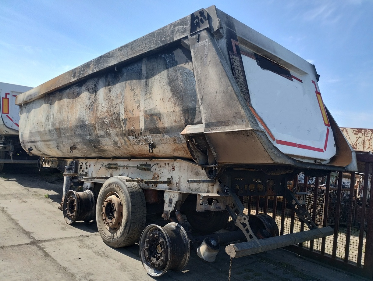 SCHMITZ CARGOBULL GOTHA 26 m3 SGF S3 2015 - Semi-remorque benne: photos 4 SCHMITZ CARGOBULL GOTHA 26 m3 SGF S3 2015 - Semi-remorque benne: photos 4