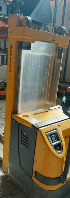 Jungheinrich EJC14 - Gerbeur: photos 5 Jungheinrich EJC14 - Gerbeur: photos 5