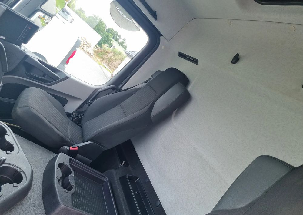 Mercedes-Benz Antos 1830 rozstaw osi 3,60 - Châssis cabine: photos 5 Mercedes-Benz Antos 1830 rozstaw osi 3,60 - Châssis cabine: photos 5