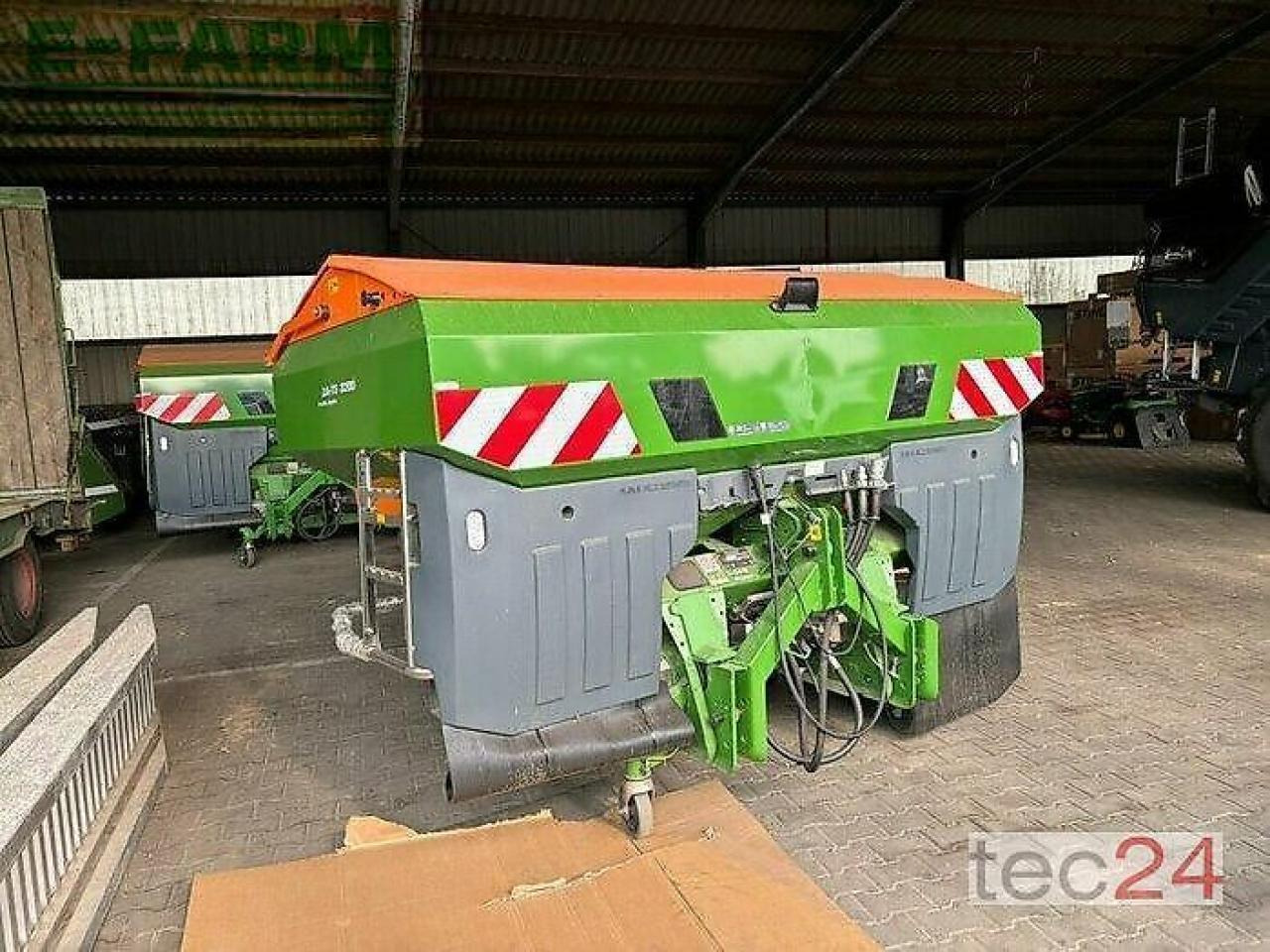 Amazone za-ts 3200 hydro - Distributeur d'engrais: photos 3 Amazone za-ts 3200 hydro - Distributeur d'engrais: photos 3