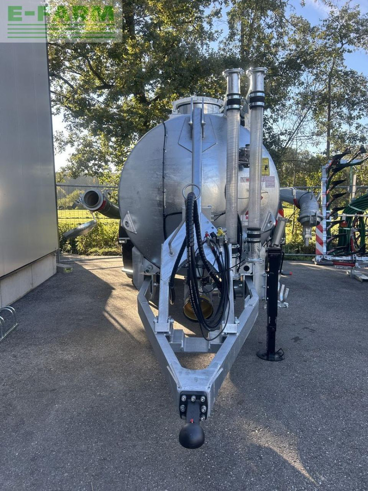 Bauer güllefass - Tonne à lisier: photos 4 Bauer güllefass - Tonne à lisier: photos 4