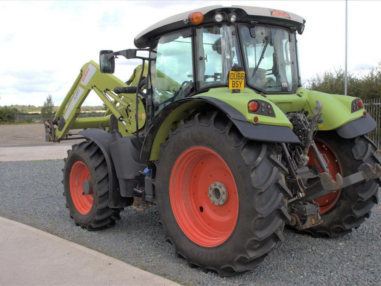CLAAS ARION 460 PANORAMIC - Tracteur agricole: photos 2 CLAAS ARION 460 PANORAMIC - Tracteur agricole: photos 2