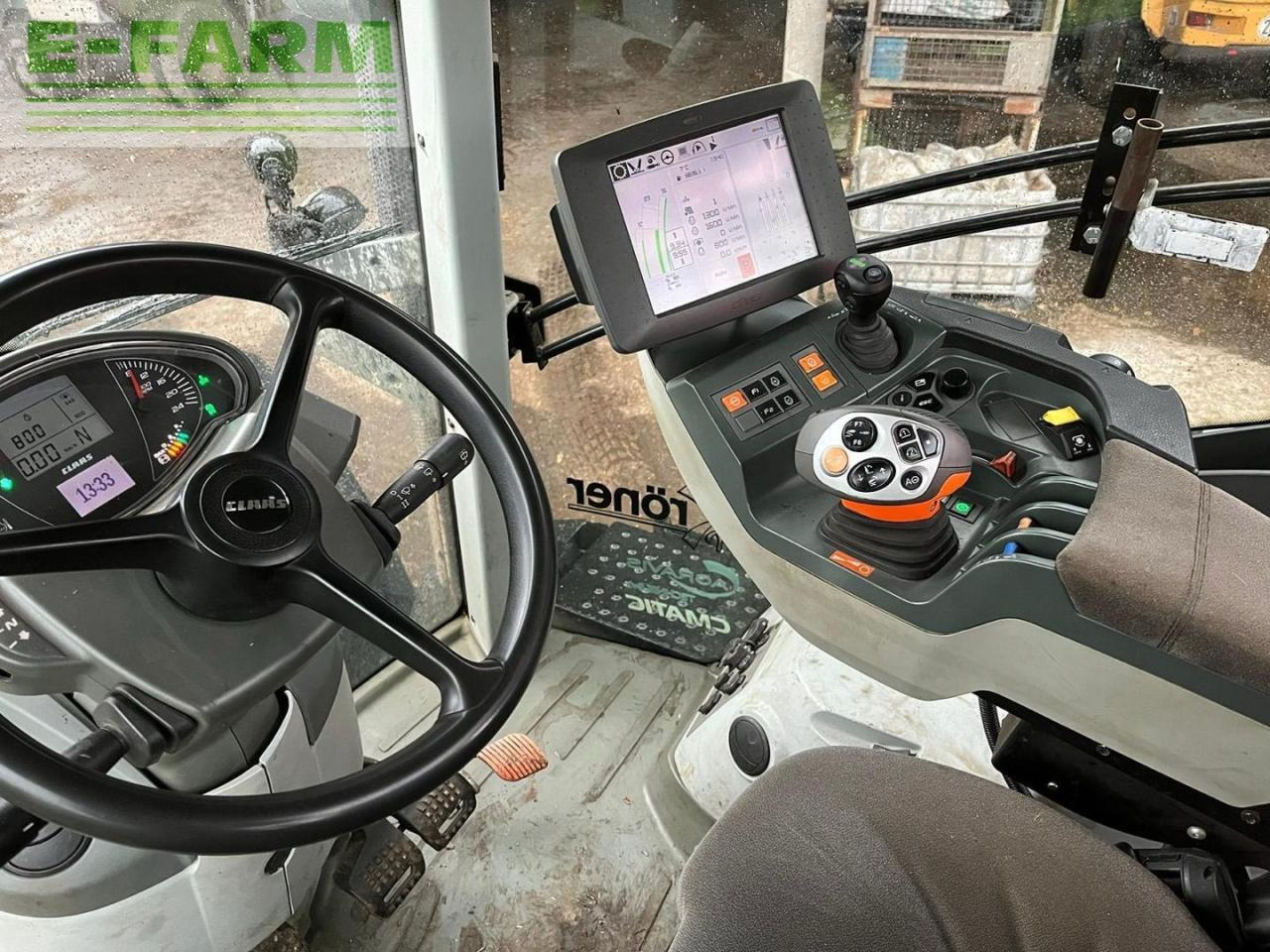 CLAAS AXION 810 CMATIC CMATIC - Tracteur agricole: photos 4 CLAAS AXION 810 CMATIC CMATIC - Tracteur agricole: photos 4
