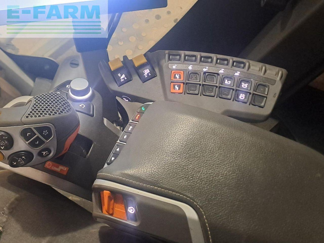 CLAAS LEXION 6800TT - Moissonneuse-batteuse: photos 5 CLAAS LEXION 6800TT - Moissonneuse-batteuse: photos 5