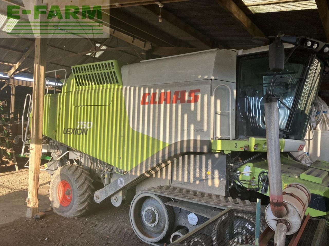 CLAAS LEXION 750 TT - Moissonneuse-batteuse: photos 1 CLAAS LEXION 750 TT - Moissonneuse-batteuse: photos 1