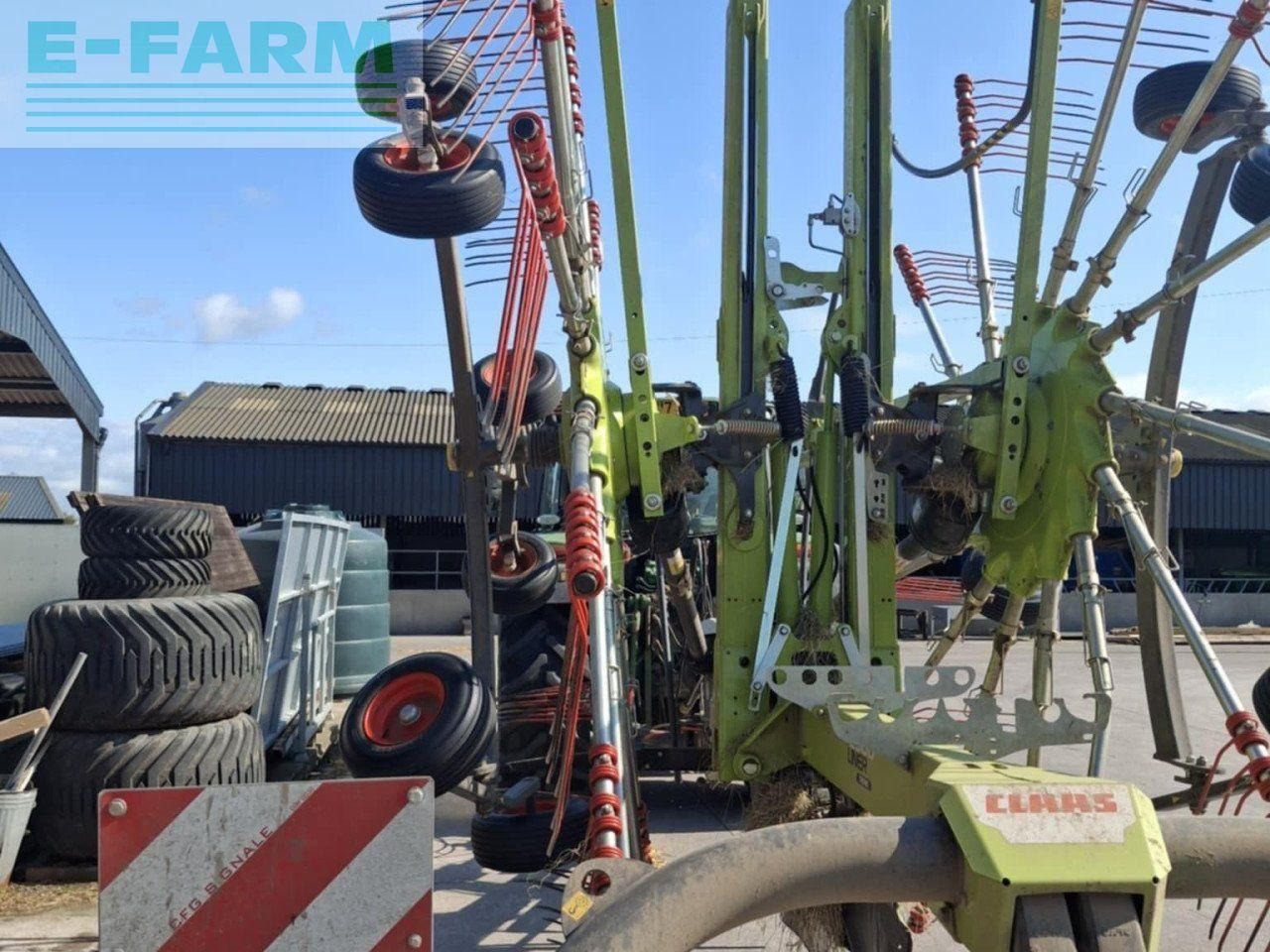 CLAAS LINER 2900 - Faneuse: photos 2 CLAAS LINER 2900 - Faneuse: photos 2