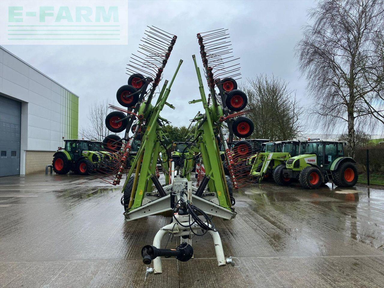 CLAAS LINER 3600 - Faneuse: photos 2 CLAAS LINER 3600 - Faneuse: photos 2
