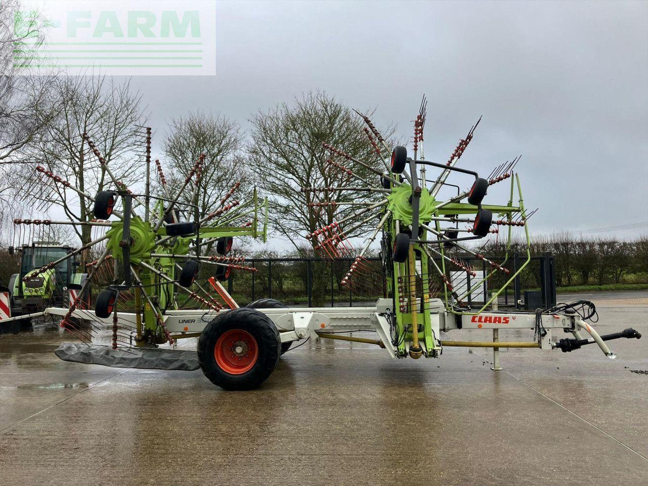 CLAAS LINER 3600 - Faneuse: photos 4 CLAAS LINER 3600 - Faneuse: photos 4