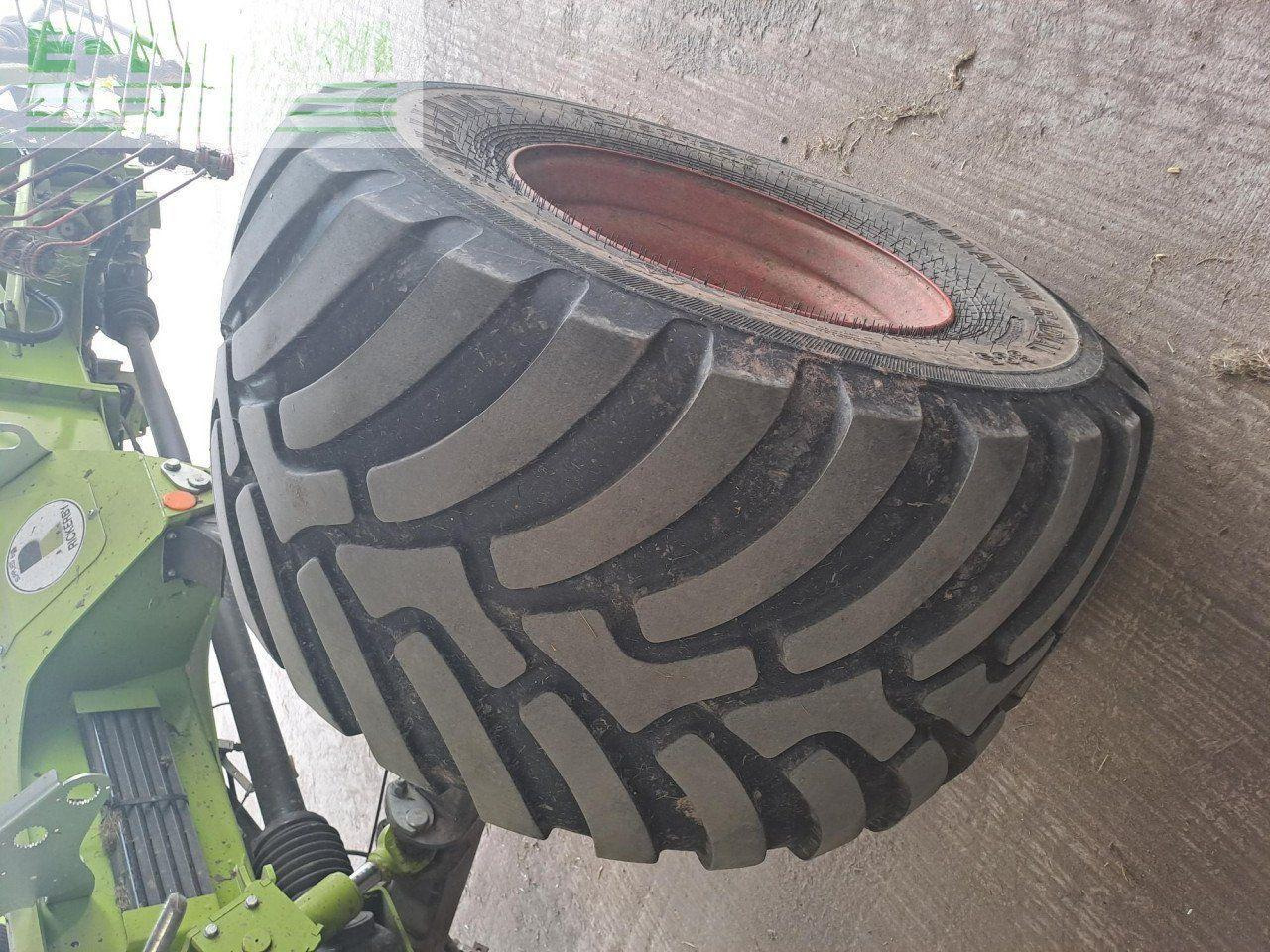 CLAAS LINER 4800 BUSINESS - Faneuse: photos 5 CLAAS LINER 4800 BUSINESS - Faneuse: photos 5