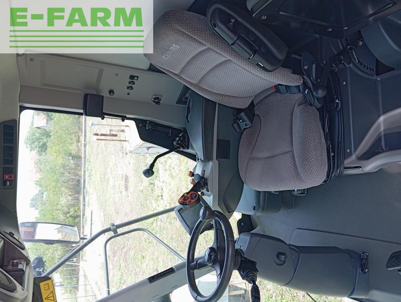 CLAAS Tucano 330 - Moissonneuse-batteuse: photos 4 CLAAS Tucano 330 - Moissonneuse-batteuse: photos 4