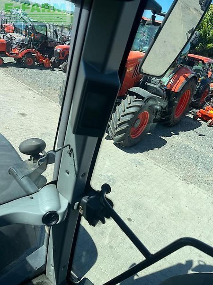 Tracteur agricole CLAAS arion 620: photos 10