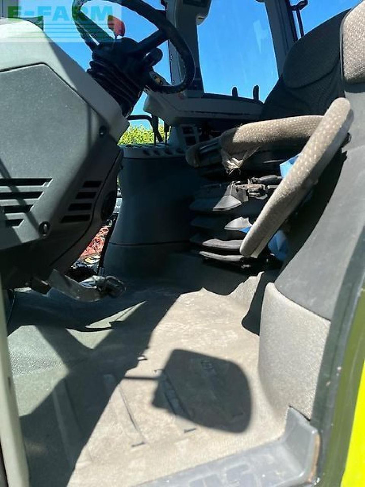 Tracteur agricole CLAAS arion 620: photos 11