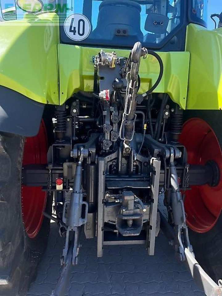 Tracteur agricole CLAAS arion 620: photos 9