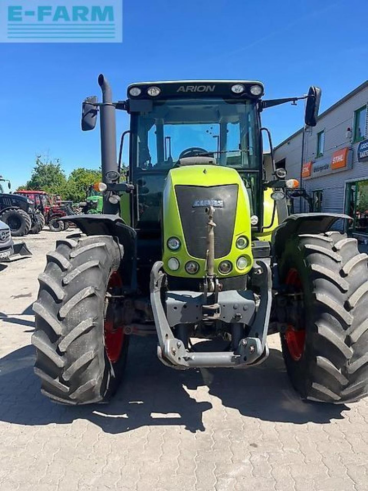 Tracteur agricole CLAAS arion 620: photos 6
