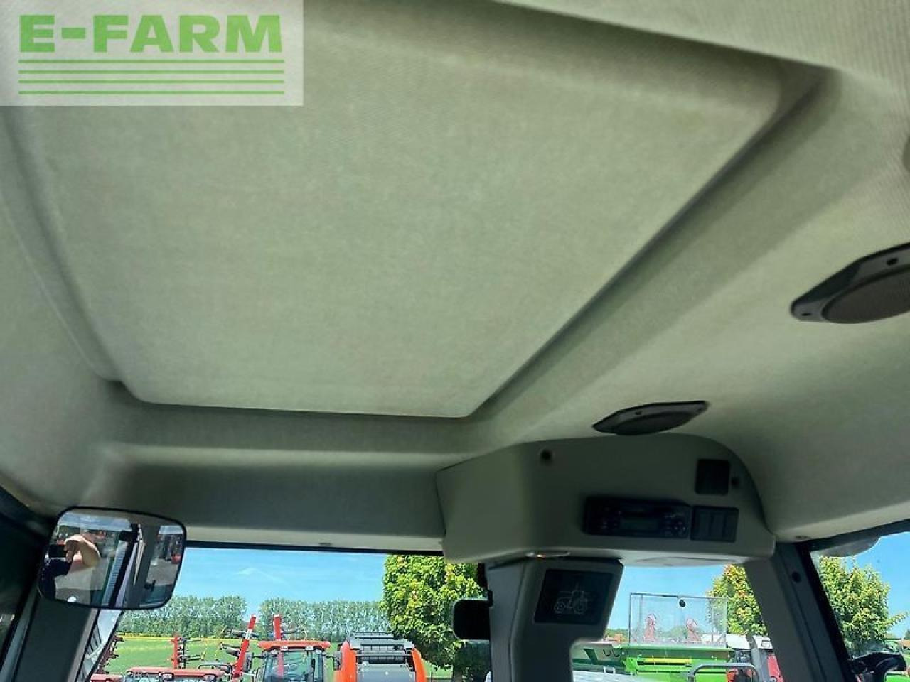 Tracteur agricole CLAAS arion 620: photos 14