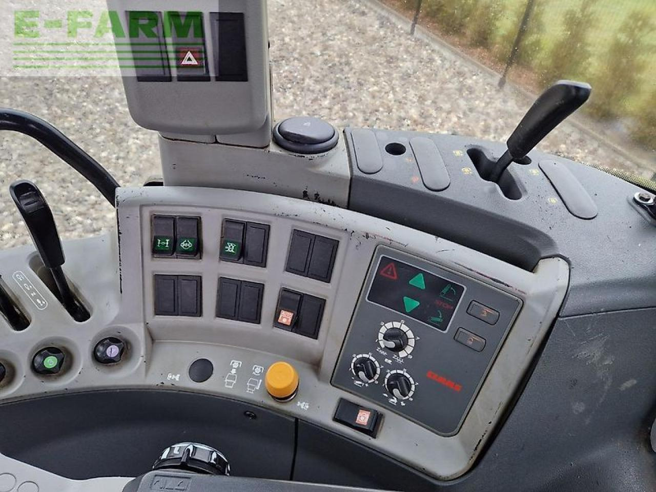 Tracteur agricole CLAAS arion 630 cis CIS: photos 11