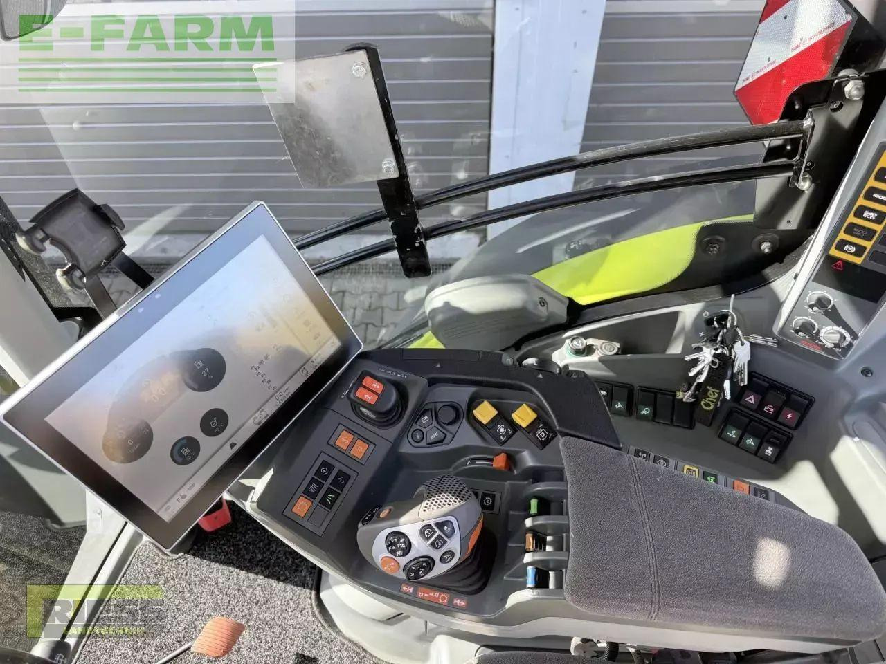 CLAAS axion 800 cebis hexashift a50 HEXASHIFT CEBIS - Tracteur agricole: photos 5 CLAAS axion 800 cebis hexashift a50 HEXASHIFT CEBIS - Tracteur agricole: photos 5