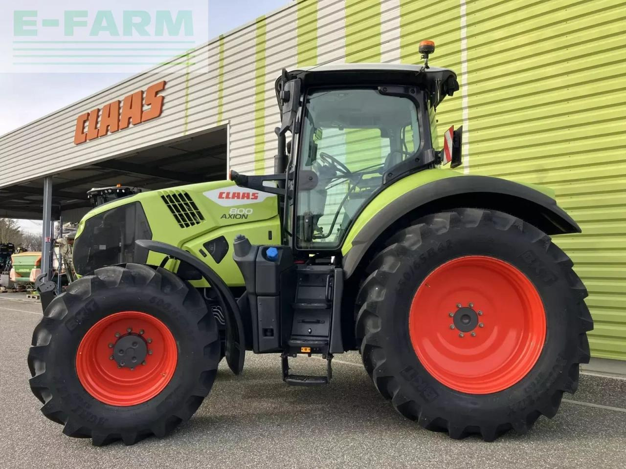 CLAAS axion 800 hexashift ls+ - Tracteur agricole: photos 3 CLAAS axion 800 hexashift ls+ - Tracteur agricole: photos 3