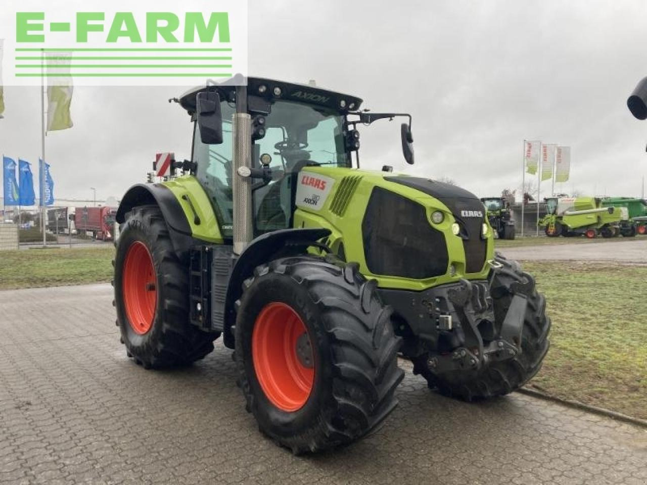 CLAAS axion 810 cmatic cebis CMATIC CEBIS - Tracteur agricole: photos 3 CLAAS axion 810 cmatic cebis CMATIC CEBIS - Tracteur agricole: photos 3